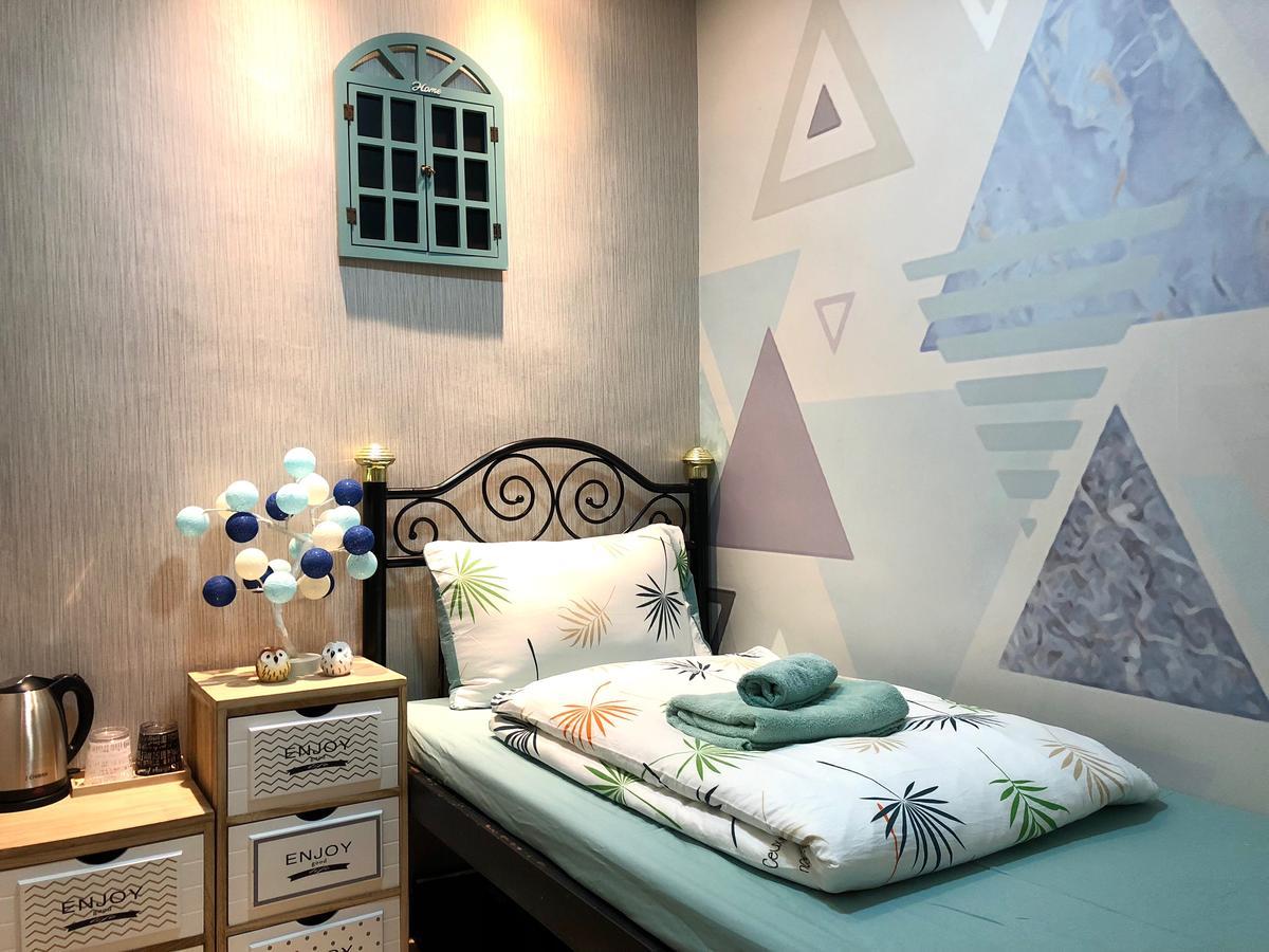 Owl Hostel Tsim Sha Tsui  ภายนอก รูปภาพ